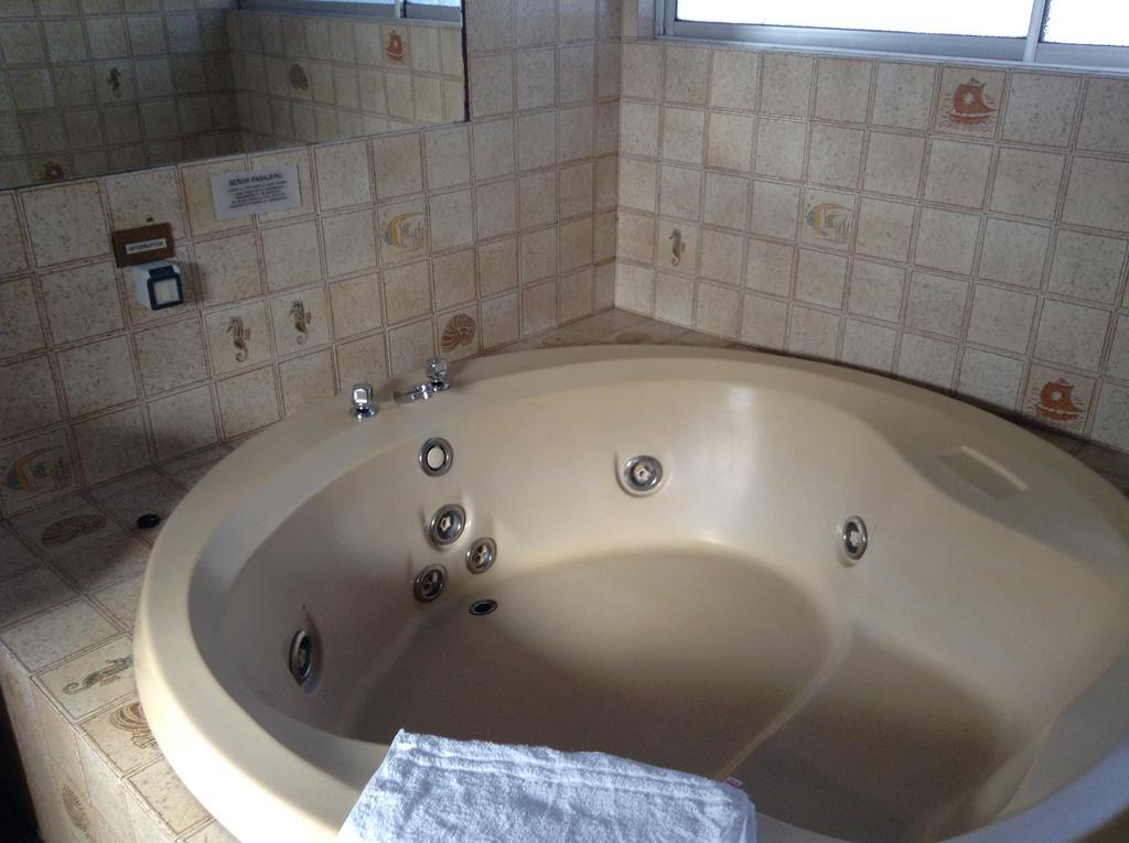 Hotel Alicante Chillán Szoba fotó